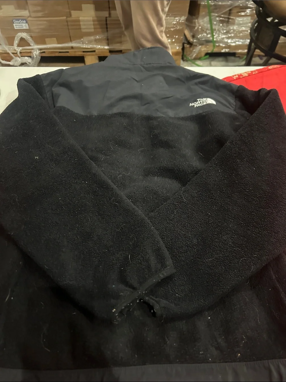 The North Face Men’s Black Lightweight Fleece Jacket